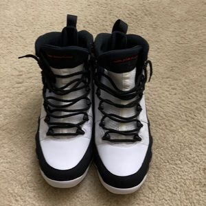 Jordan retro 9 space jam (2016)